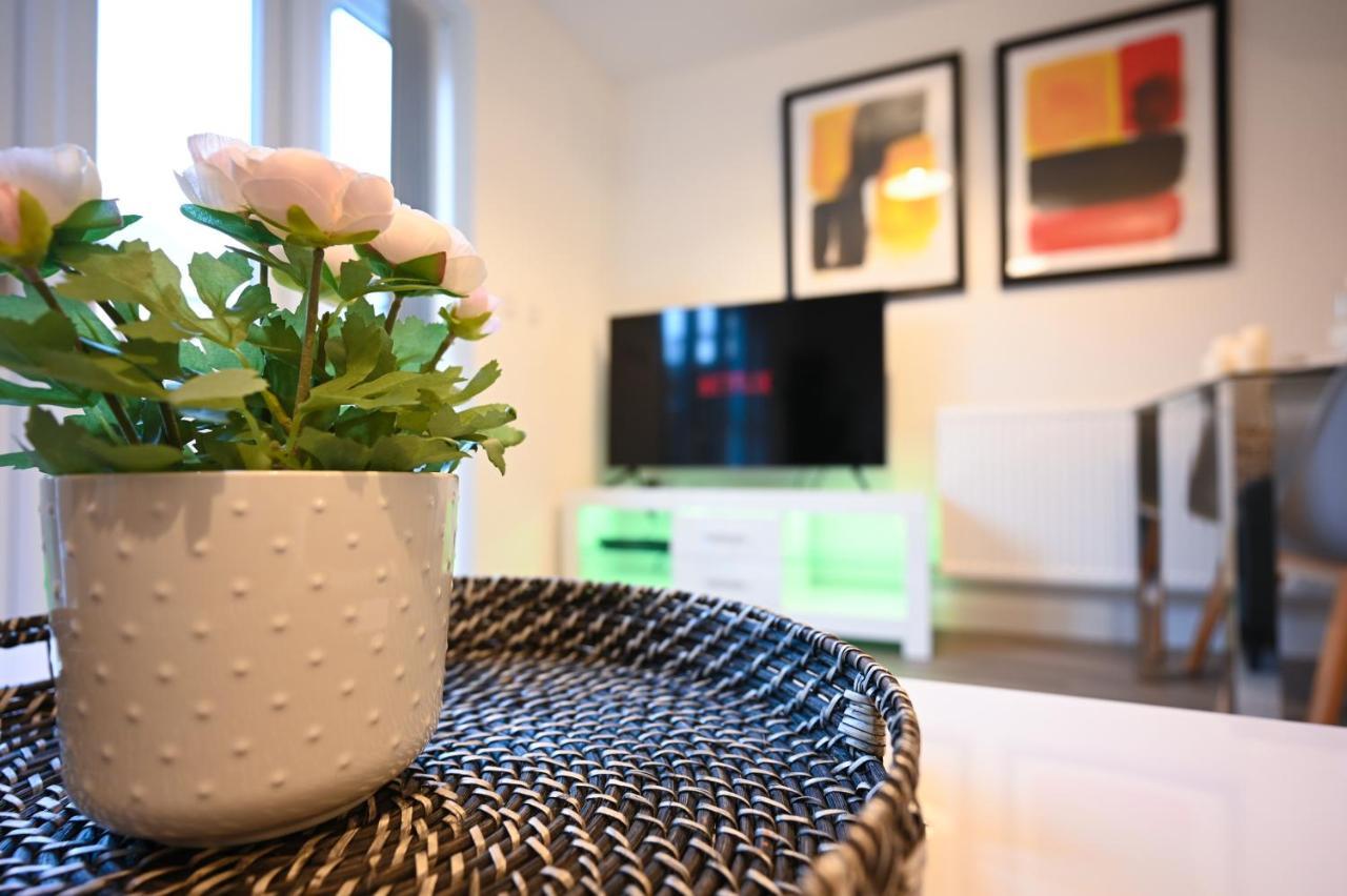 Apartamento Luxury 4 Bed House With Gated Parking In The Heart Of Birmingham! Exterior foto